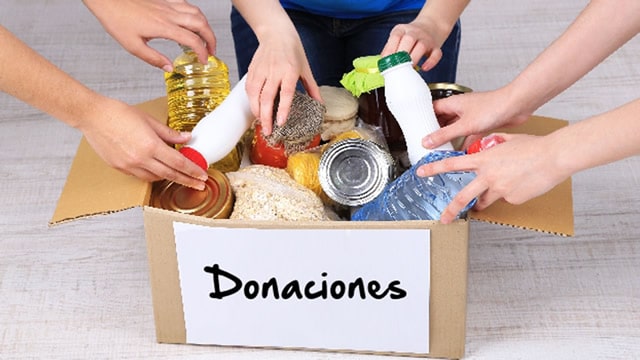 Donacion de Mercados por la crisis de la pandemia COVID 19 Equipo MaJu Studios Manizales