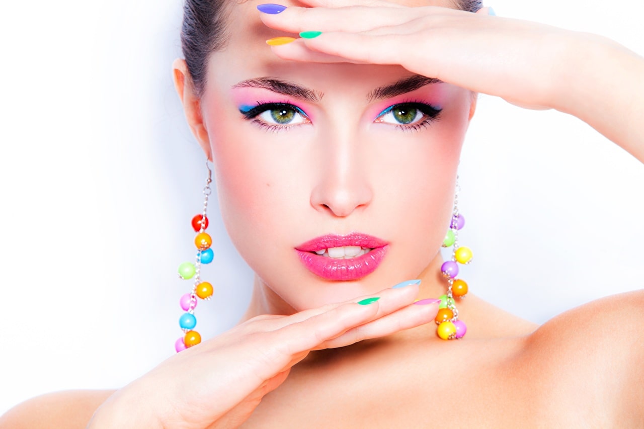 Importancia del contacto visual en el modelaje webcam-min