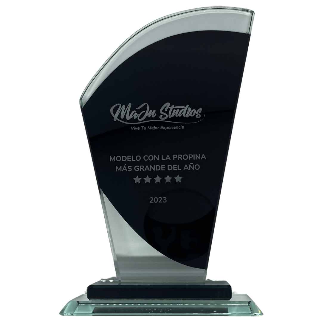 Premio a la Modelo con la propina mas grande - MaJu Studios
